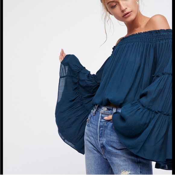 Free People Navy Blue Free Spirit Off Shoulder Bell Sleeve Boho Oversized Crop - Picture 2 of 11
